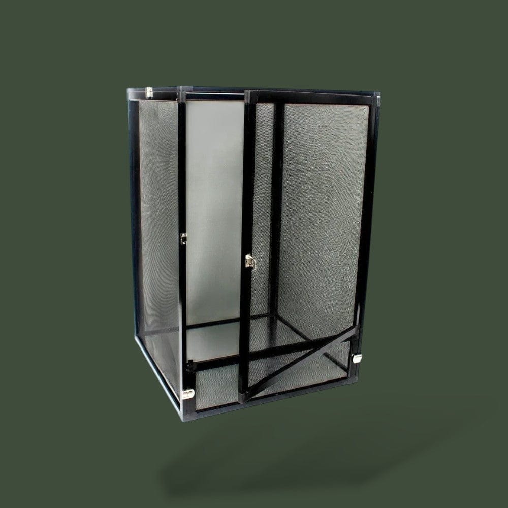 Cage en métal noir et petite pour reptiles